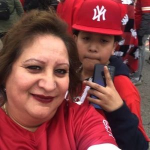 Meet your Posher, Leticia
